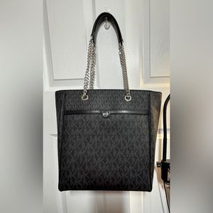 Michael Kors Blaire Large Logo Tote Bag